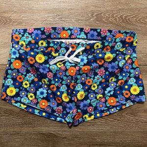 Men’s Groovy Floral Square Cut Swim Trunk by 2XIST in Large